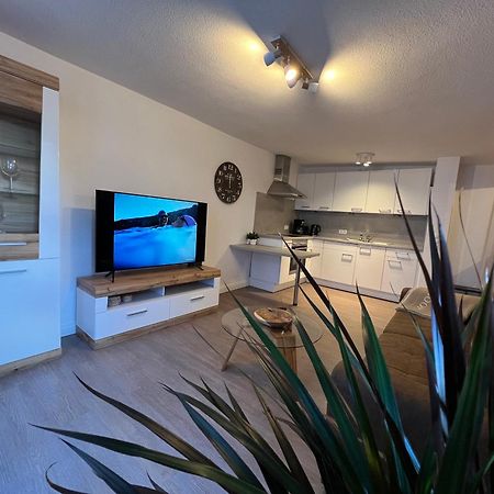 שטראלסונד Ferienwohnung Hansezauber In Staedtische Bestlage מראה חיצוני תמונה